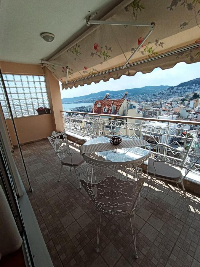 Golden mirror in Kavala Daire Dış mekan fotoğraf