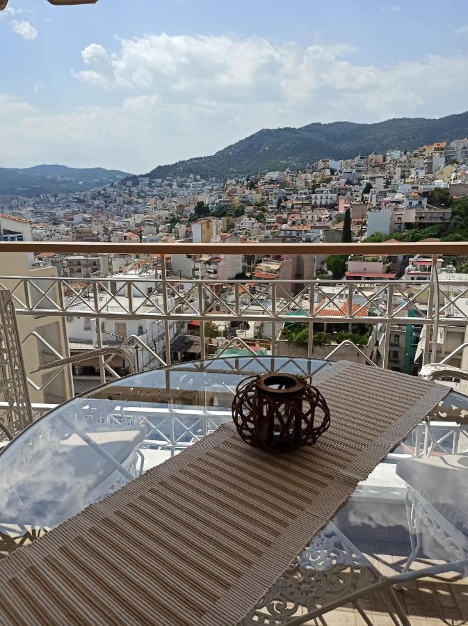 Golden mirror in Kavala Daire Dış mekan fotoğraf