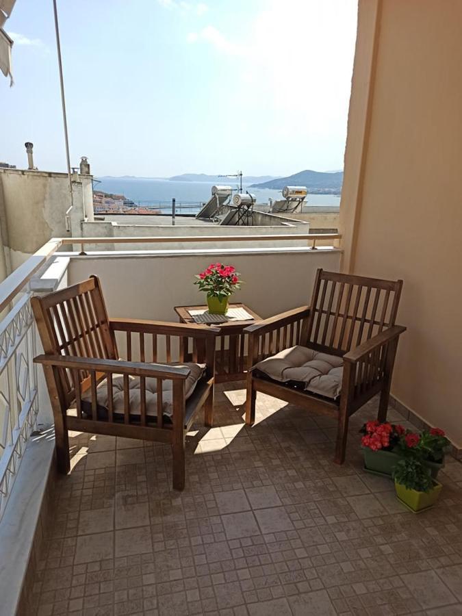Golden mirror in Kavala Daire Dış mekan fotoğraf