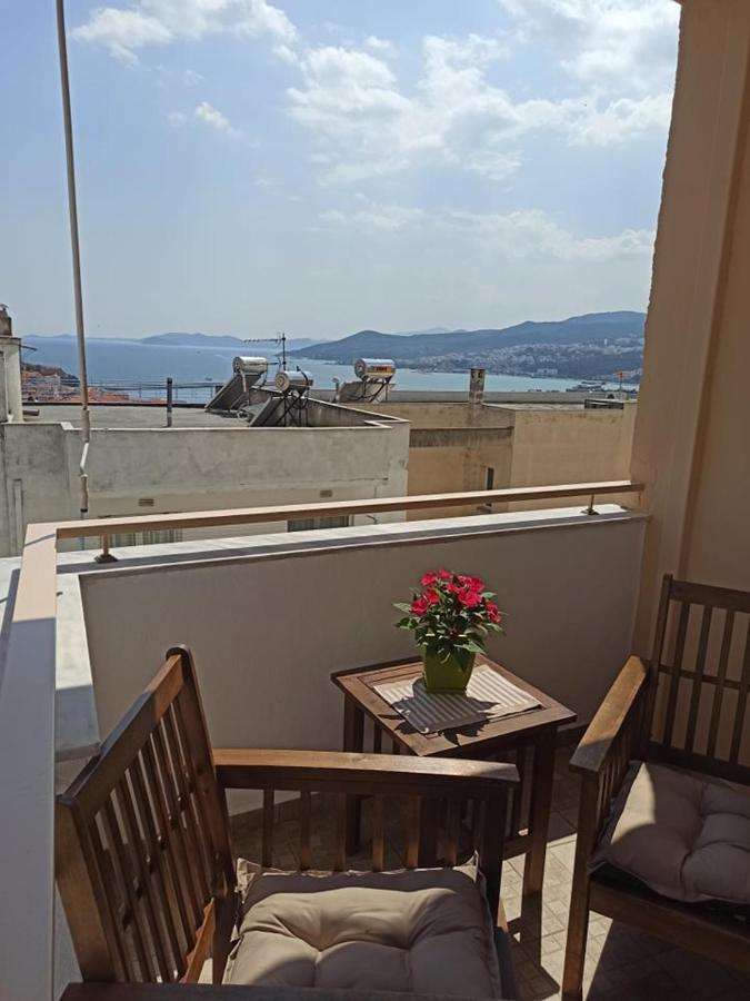 Golden mirror in Kavala Daire Dış mekan fotoğraf