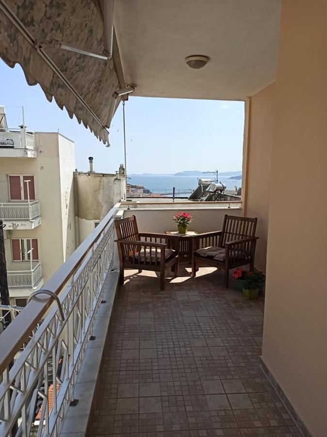 Golden mirror in Kavala Daire Dış mekan fotoğraf